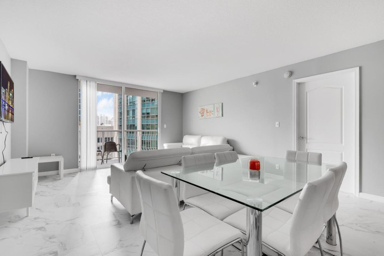 The Club At Brickell Bay Luxury Suites Miami Exteriér fotografie