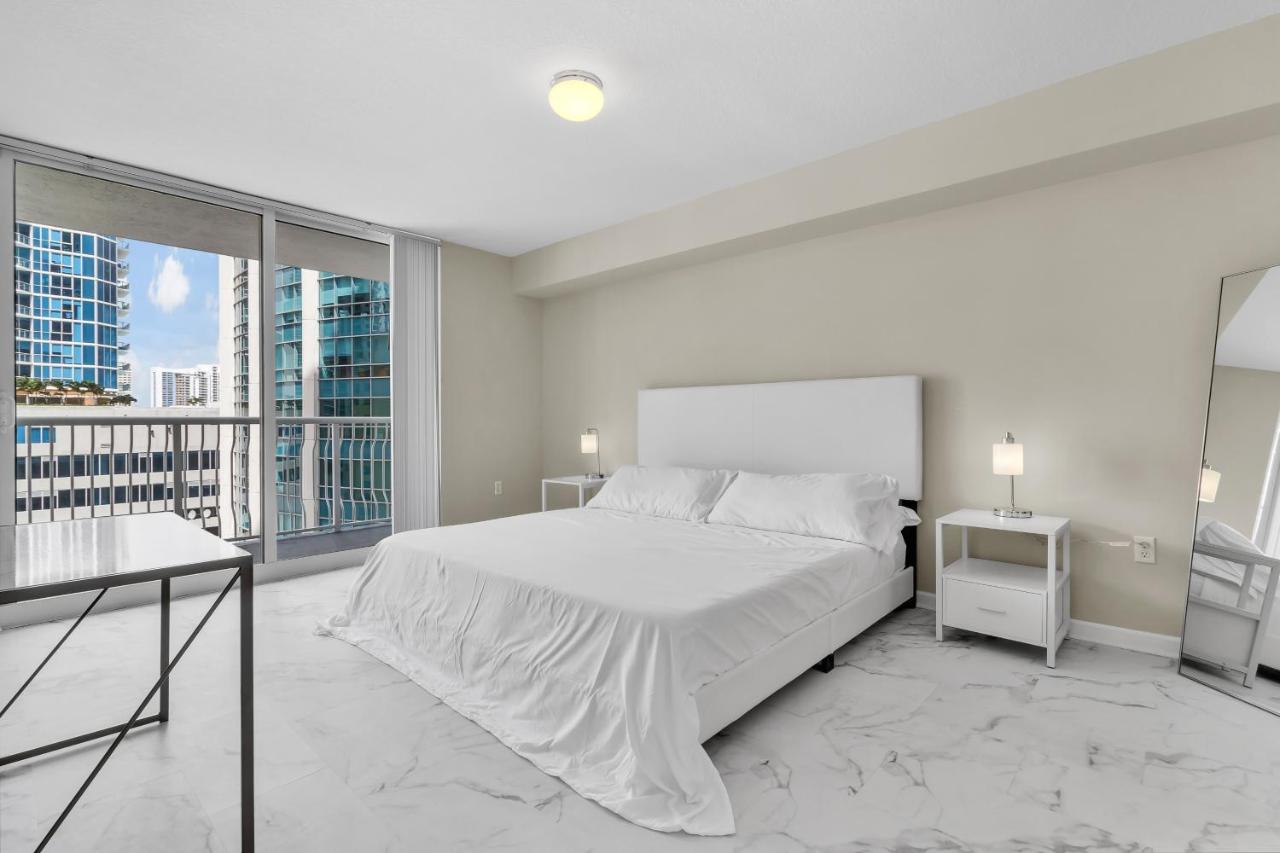 The Club At Brickell Bay Luxury Suites Miami Exteriér fotografie